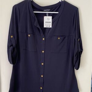 ELLEN TRACY Women’s Top. Medium. Navy Elbow-length sleeves. Brand New
